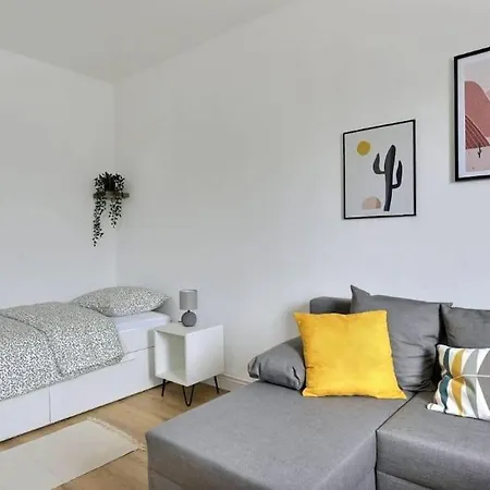 公寓 Le Hetre- Bright - Fully Equipped - Near Center 牟罗兹